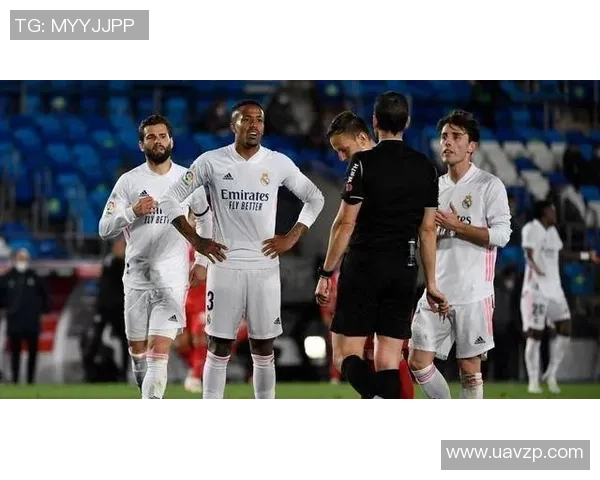 全新Panini球星足球卡系列揭开神秘面纱收藏热潮再度席卷全球 全新Panini球星足球卡系列揭开神秘面纱收藏热潮再度席卷全球