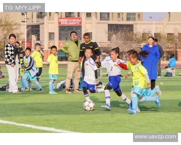 足球巨星赛场争锋更显互相尊重共筑体育精神风采